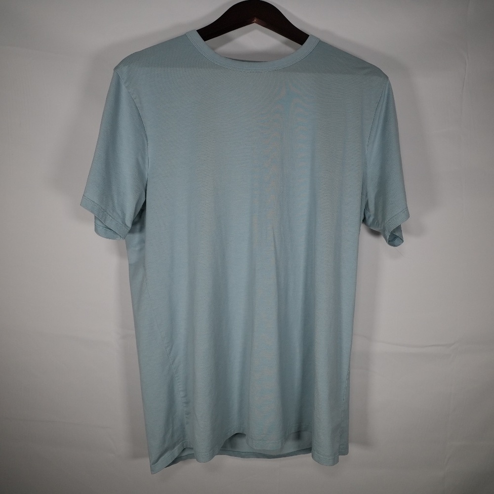 Lululemon mens Light Blue shortsleeve basic shirt
